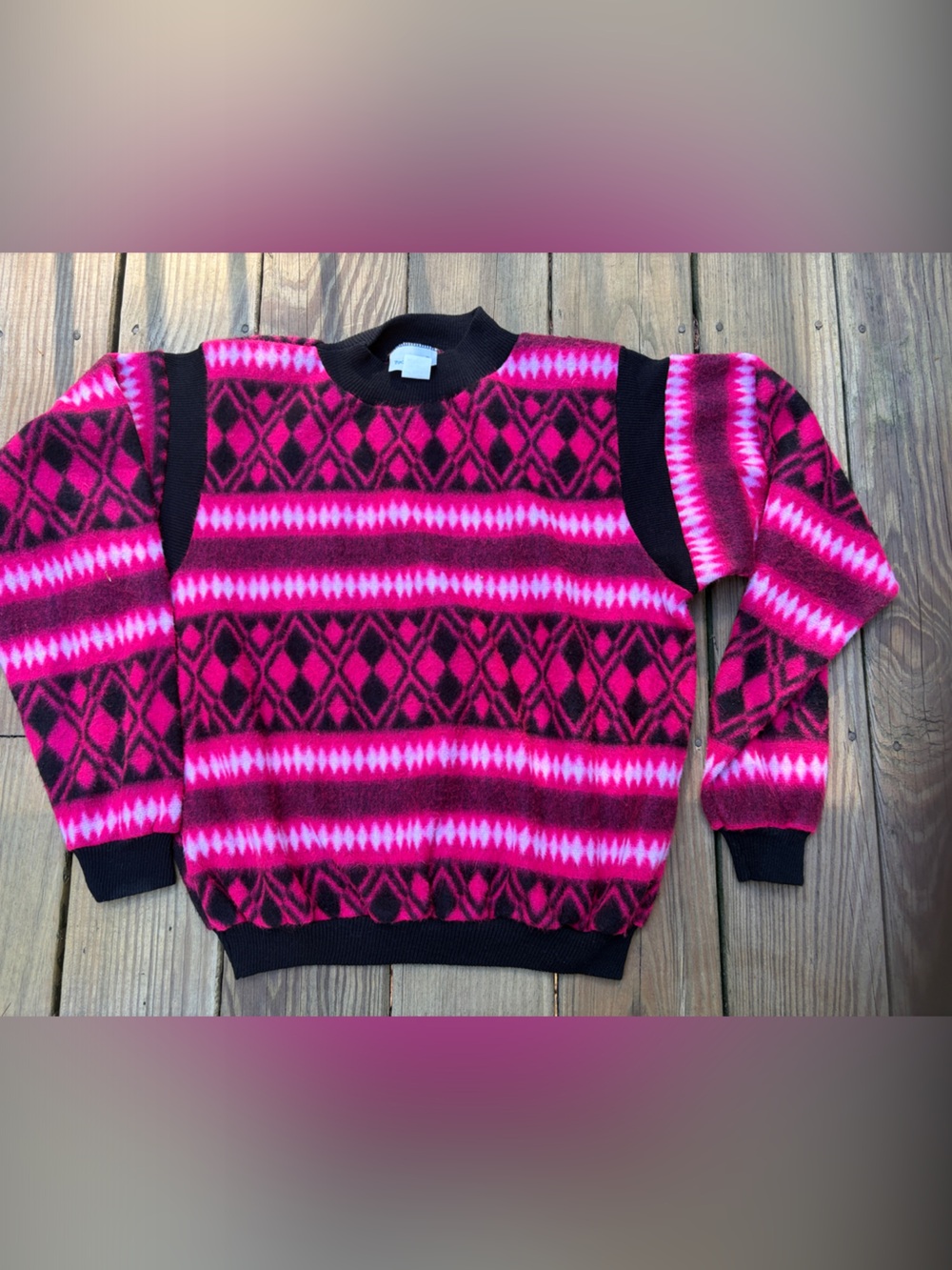 Women’s vintage Pink Patterned Crewneck fleece
